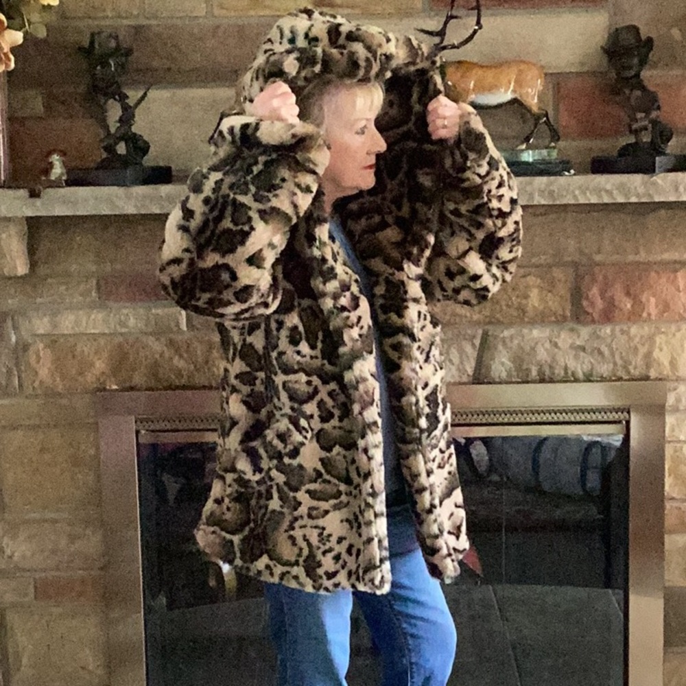 Vintage Faux Leopard Hooded Jacket.  Label Nana Creations Made In USA Size S tag